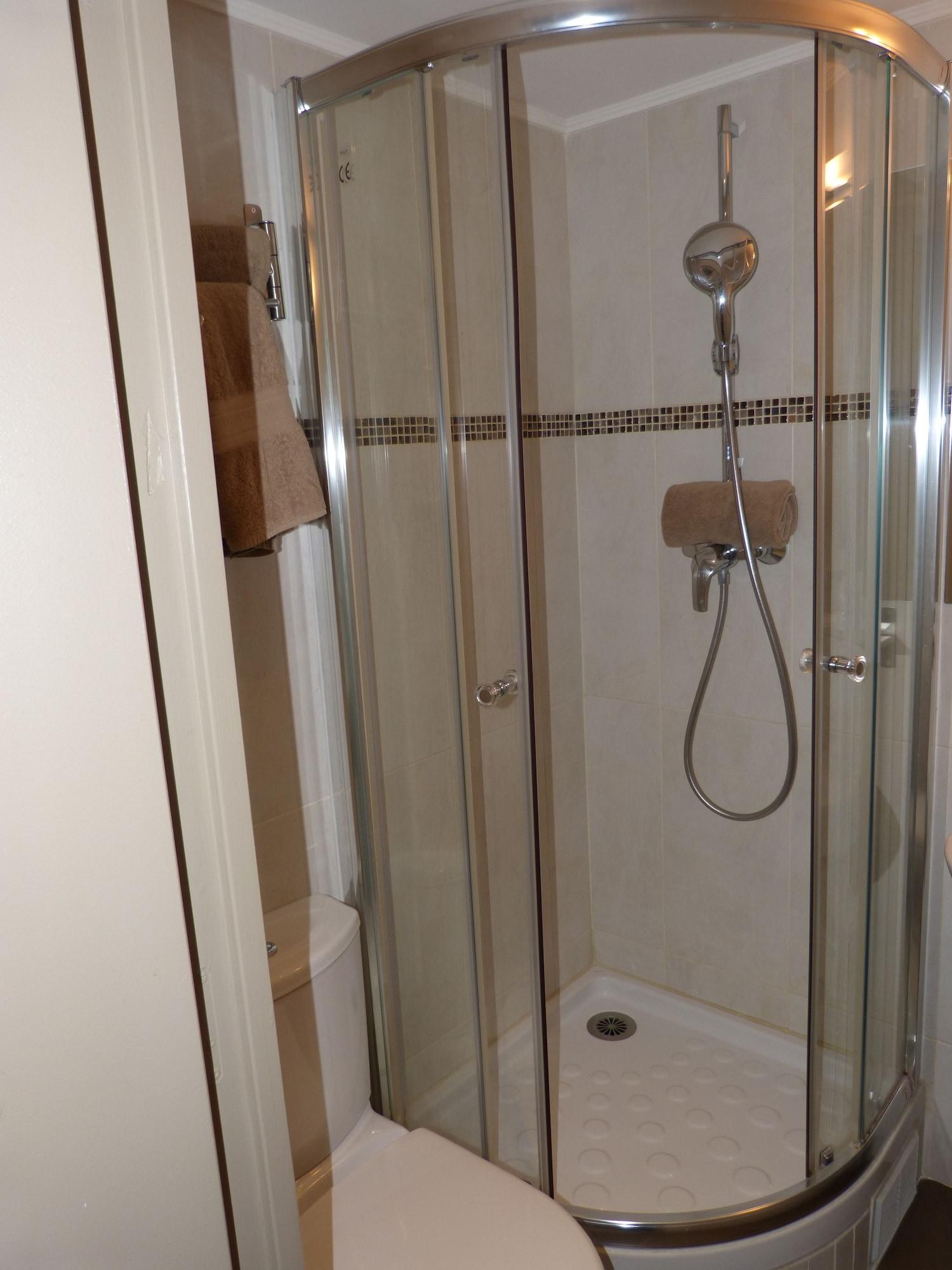 פריז Hotel Little Regina מראה חיצוני תמונה