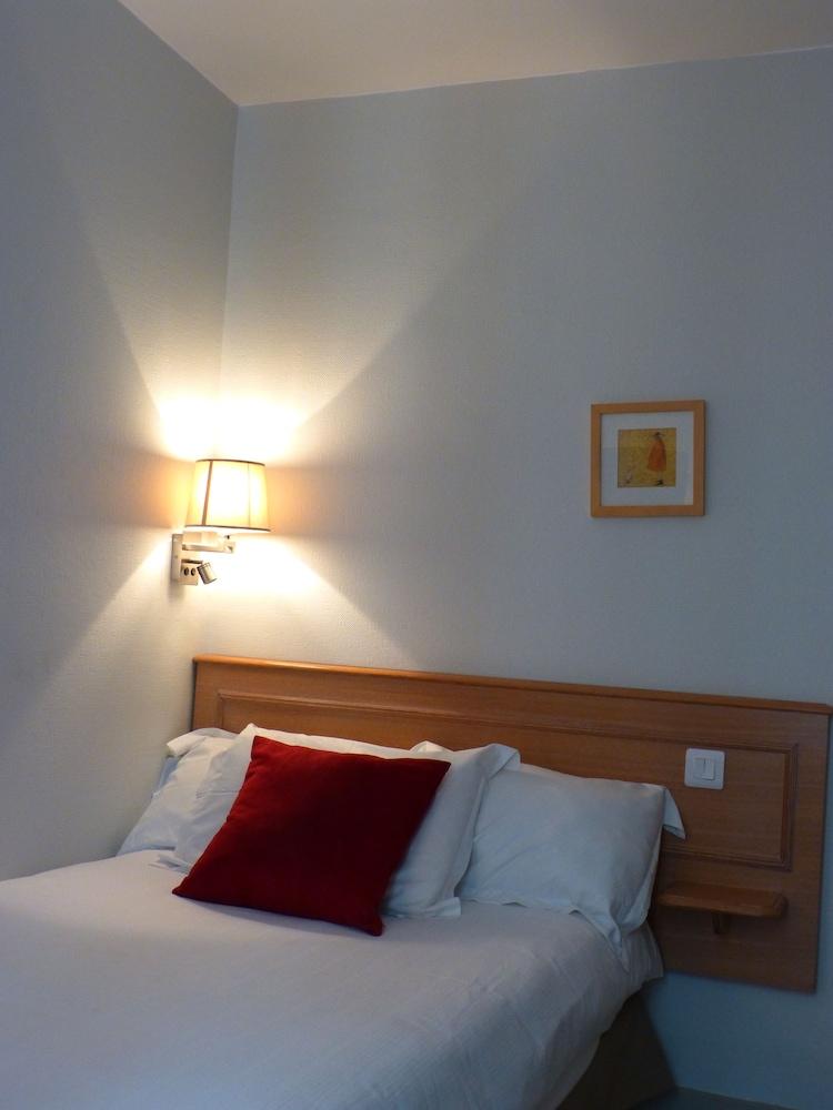 פריז Hotel Little Regina מראה חיצוני תמונה