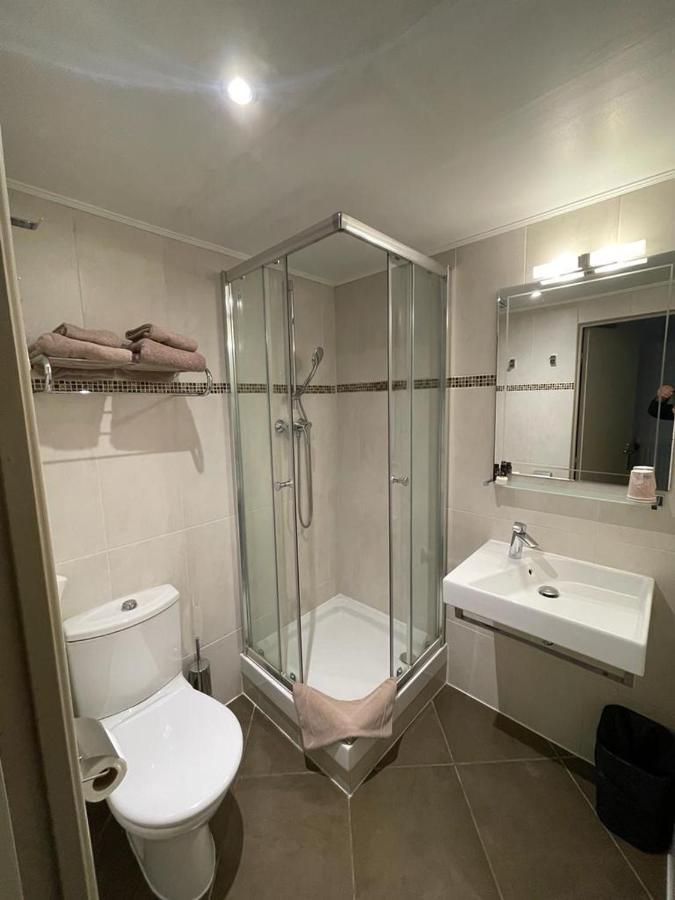 פריז Hotel Little Regina מראה חיצוני תמונה
