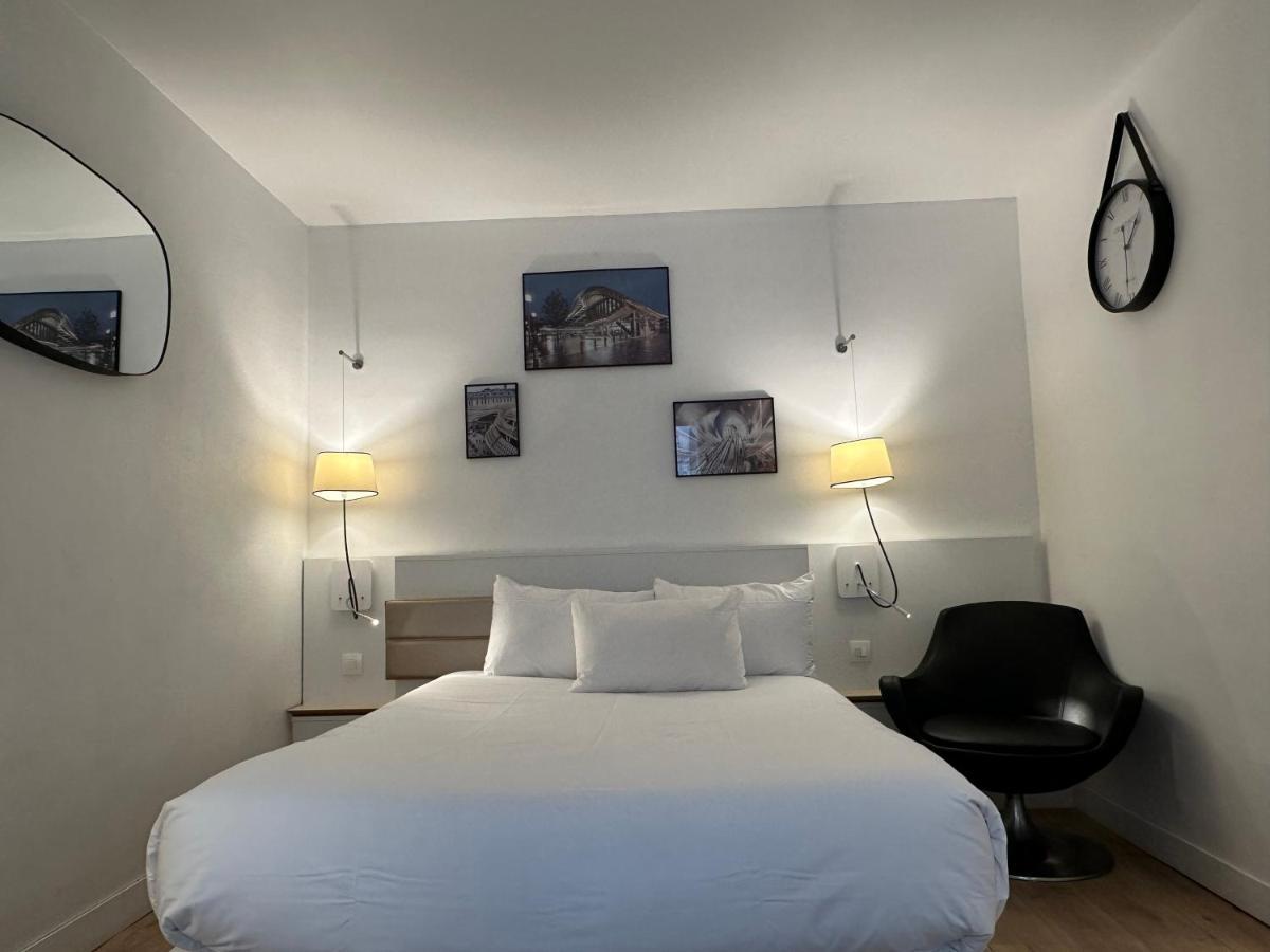 פריז Hotel Little Regina מראה חיצוני תמונה